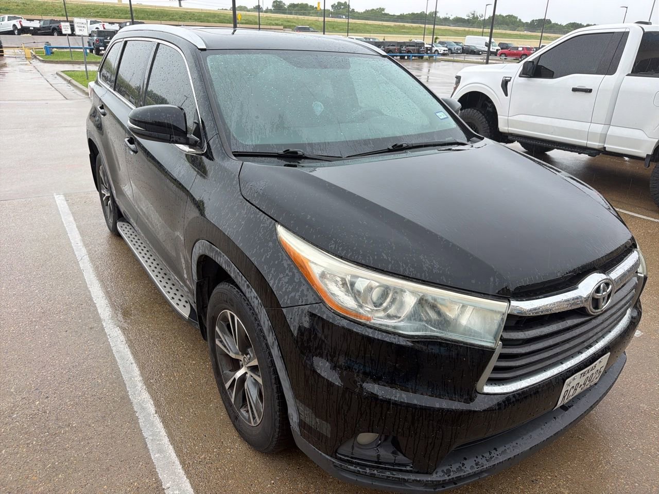 Used 2016 Toyota Highlander XLE image 5