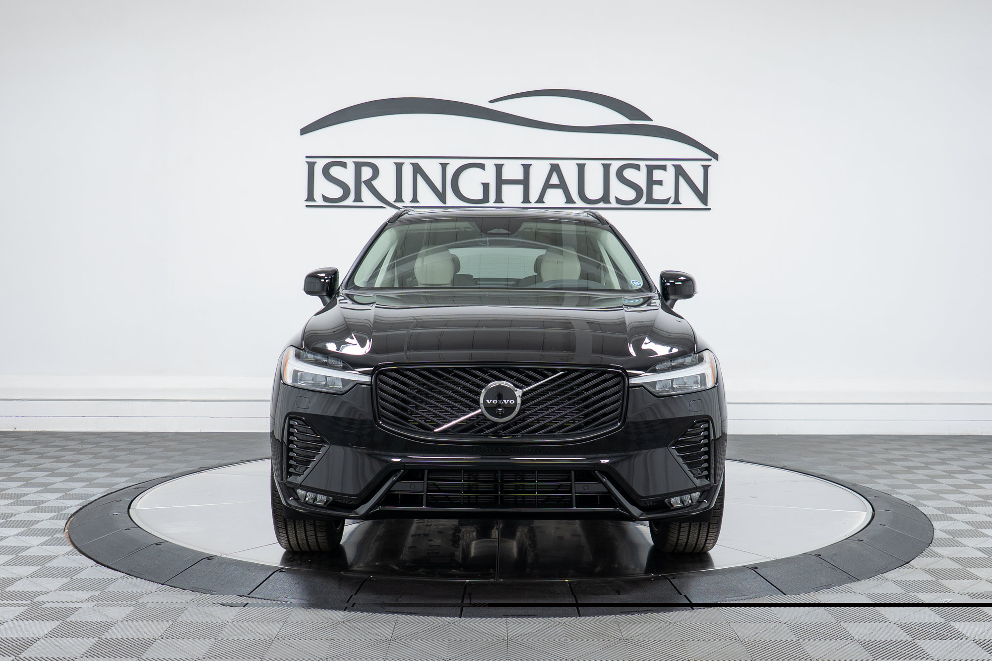 New 2027 Volvo XC60 B5 Ultra AWD/4WD image 2
