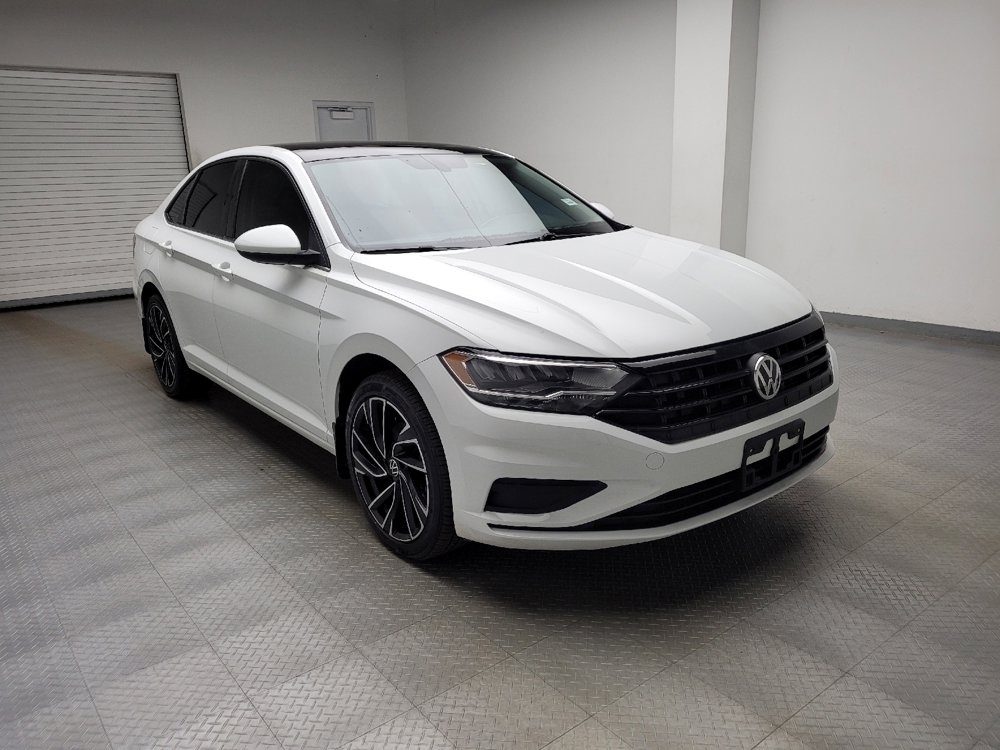 Used 2021 Volkswagen Jetta SE w/ SE Cold Weather Package image 13