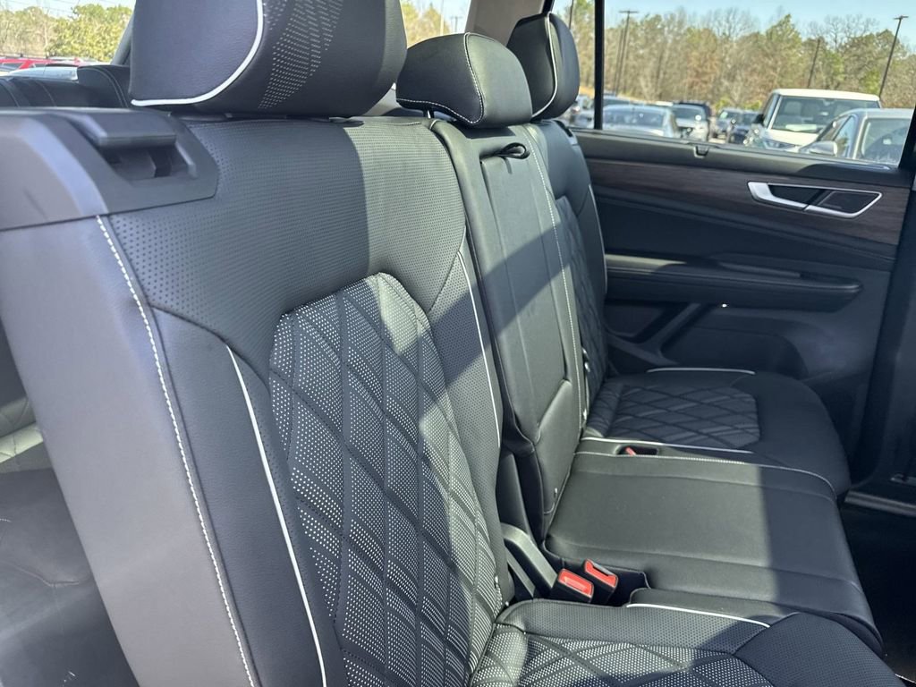 New 2025 Volkswagen Atlas SEL Premium R-Line image 20