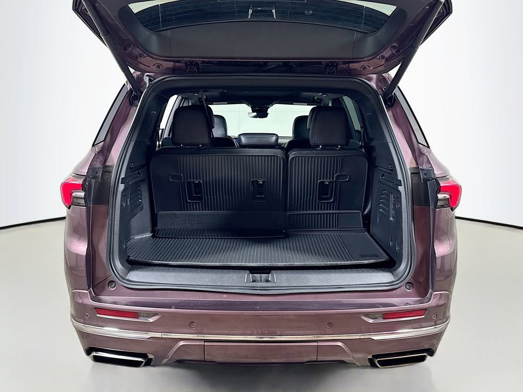 Certified 2025 Buick Enclave Avenir w/ Super Cruise Package AWD/4WD image 26