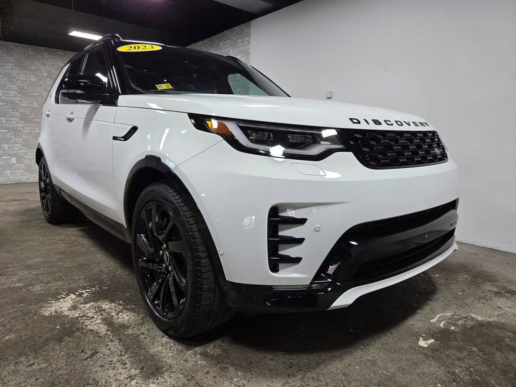 Used 2023 Land Rover Discovery S R-Dynamic AWD/4WD image 4