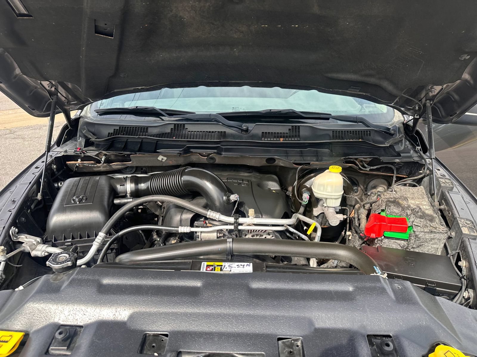 Used 2016 RAM 1500 Express w/ Popular Equipment Group AWD/4WD image 10