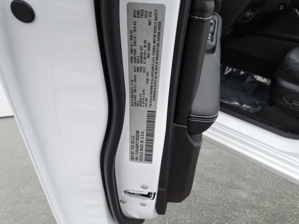 New 2026 Jeep Grand Cherokee L Limited image 38