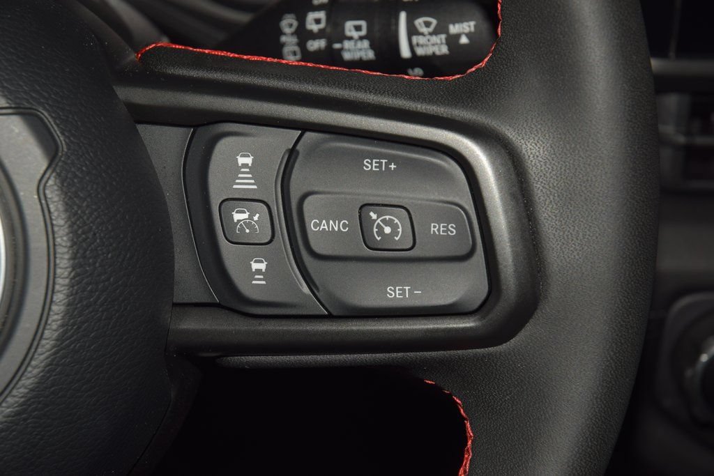 Used 2024 Jeep Wrangler Unlimited Rubicon w/ Safety Group AWD/4WD image 38