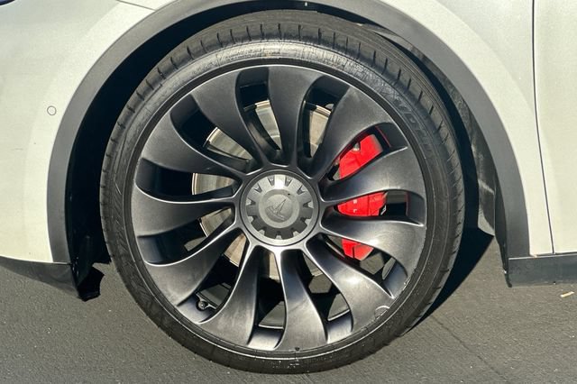 Used 2022 Tesla Model Y Performance AWD/4WD image 29
