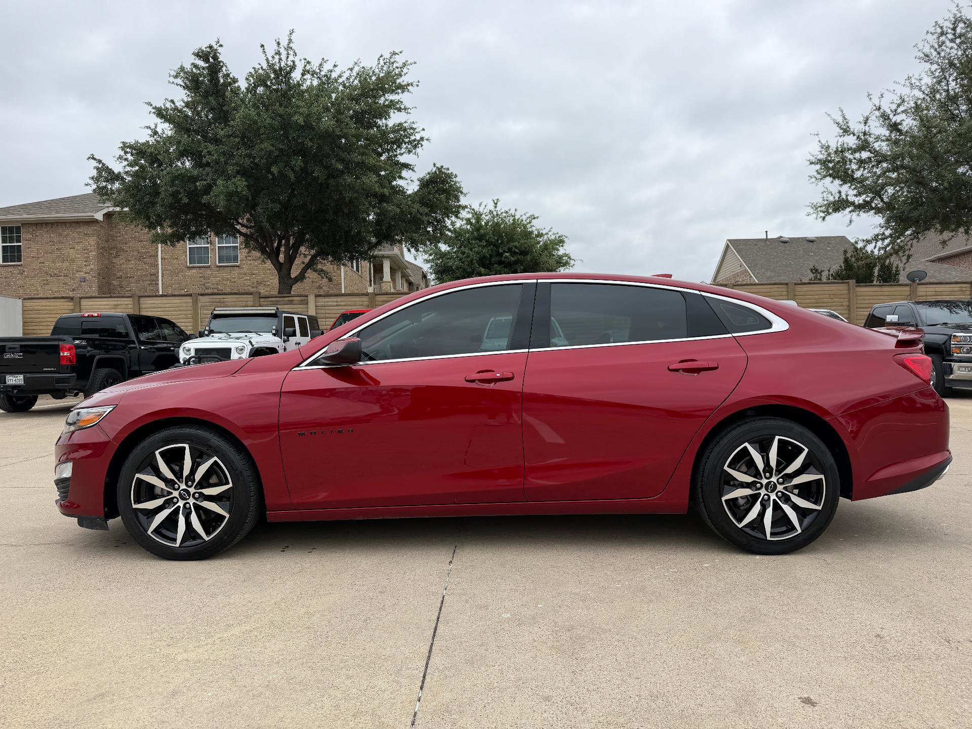 Used 2023 Chevrolet Malibu RS w/ LPO, Floor Liner Package FWD image 3