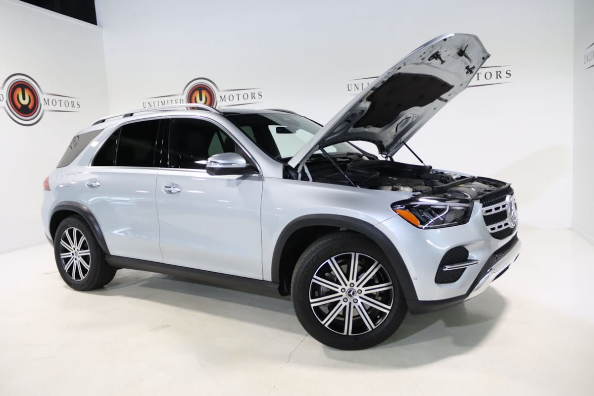Used 2025 Mercedes-Benz GLE 350 4MATIC w/ Winter Package image 35
