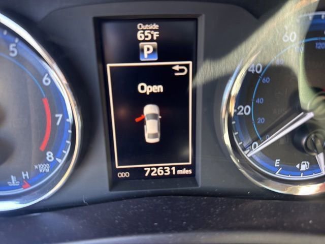 Used 2019 Toyota Corolla SE FWD image 11