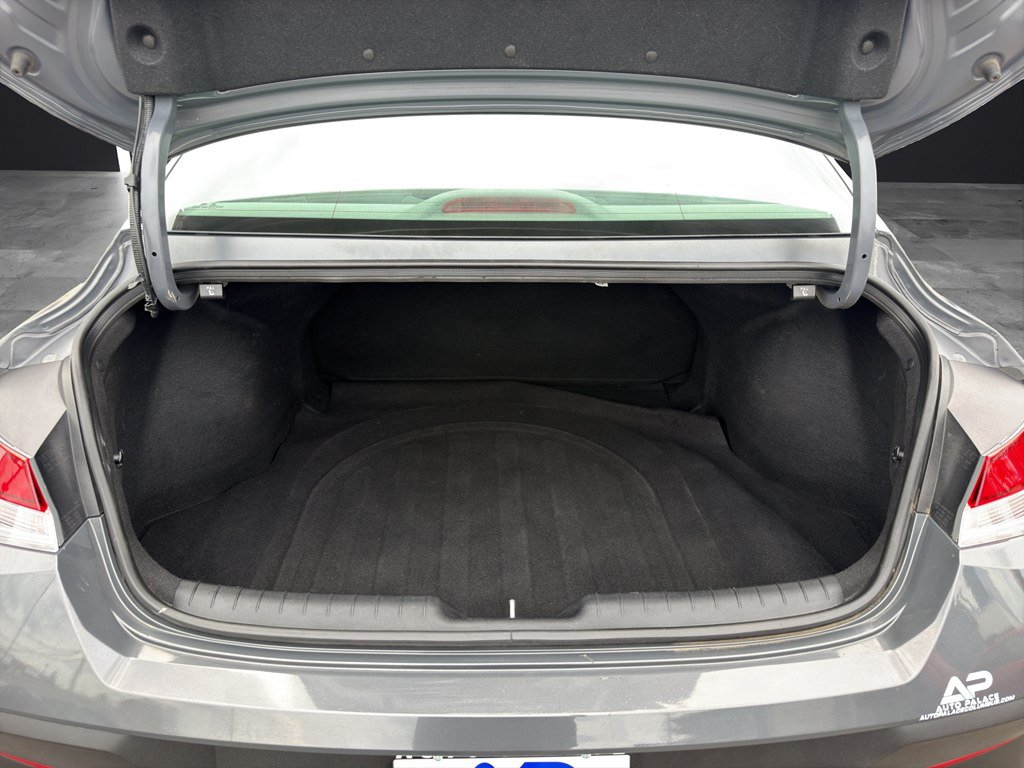 Used 2024 Hyundai Elantra SEL FWD image 22