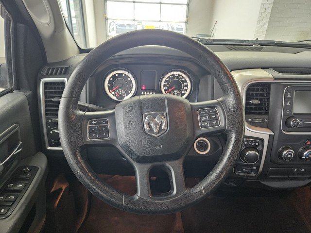 Used 2015 RAM 1500 Classic SLT AWD/4WD image 17