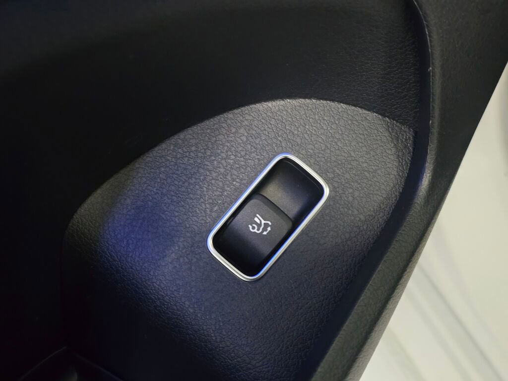 New 2026 Mercedes-Benz GLE 53 AMG 4MATIC Coupe image 37