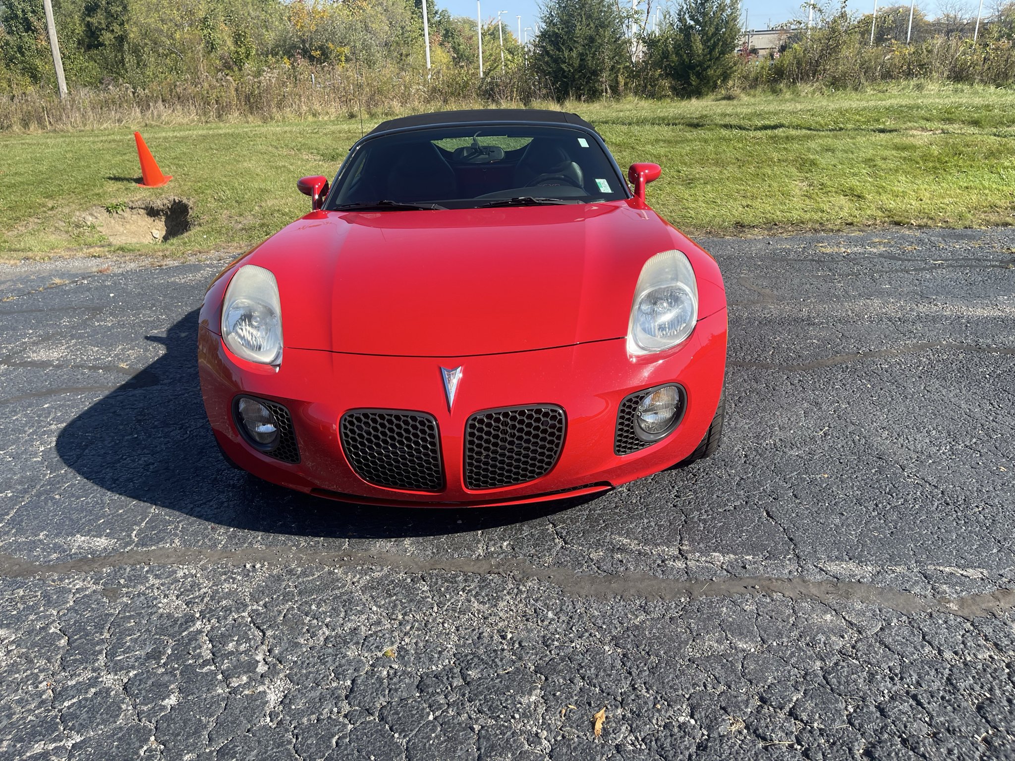 Used 2008 Pontiac Solstice GXP w/ Premium Package RWD image 9