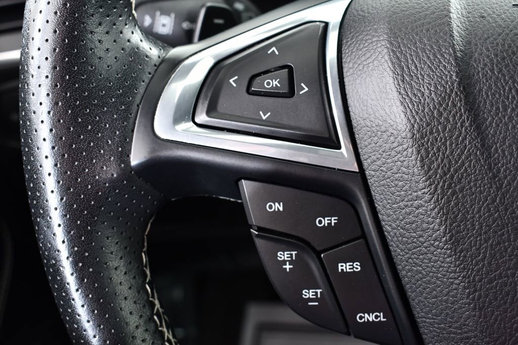 Used 2022 Ford Edge ST image 30