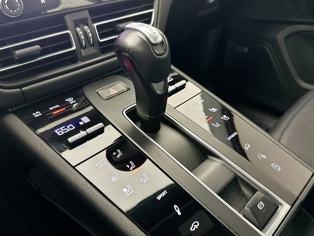 Used 2023 Porsche Macan GTS image 17