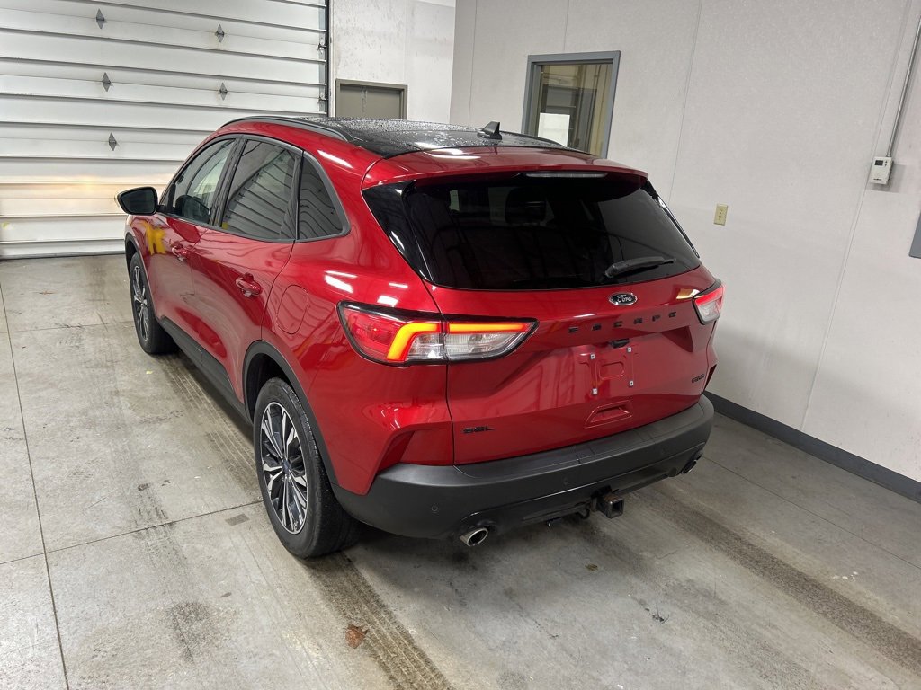 Used 2022 Ford Escape SEL w/ SEL Stealth AWD Package image 3