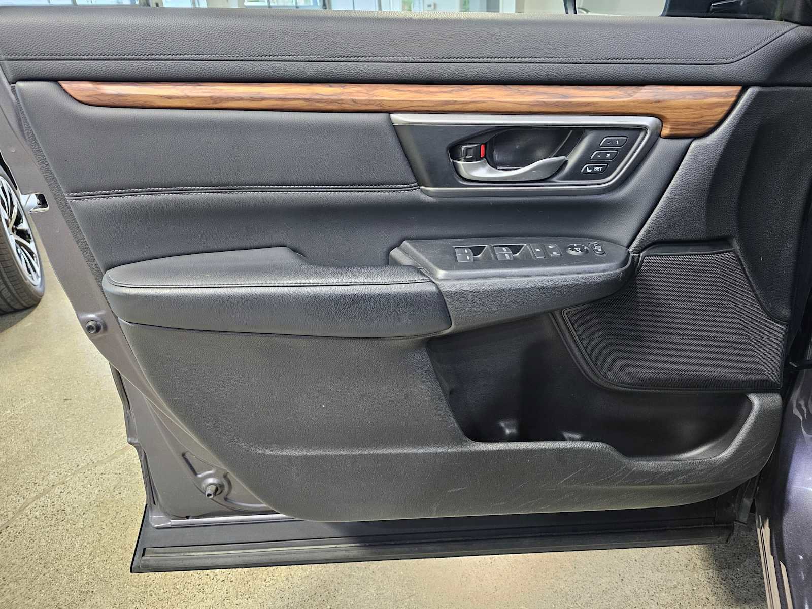 Used 2022 Honda CR-V Touring image 22
