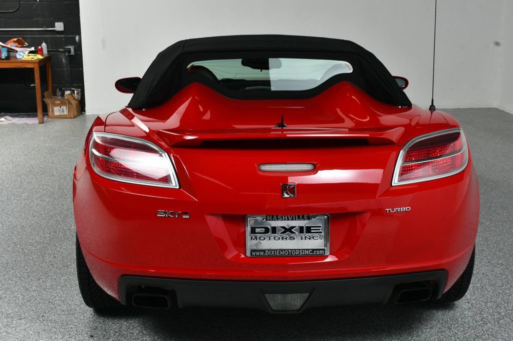 Used 2007 Saturn Sky Red Line RWD image 17
