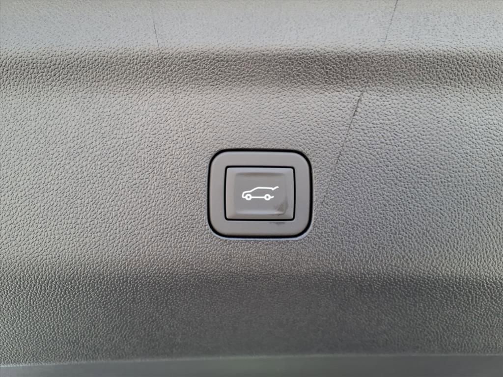 New 2026 Chevrolet Tahoe High Country image 9