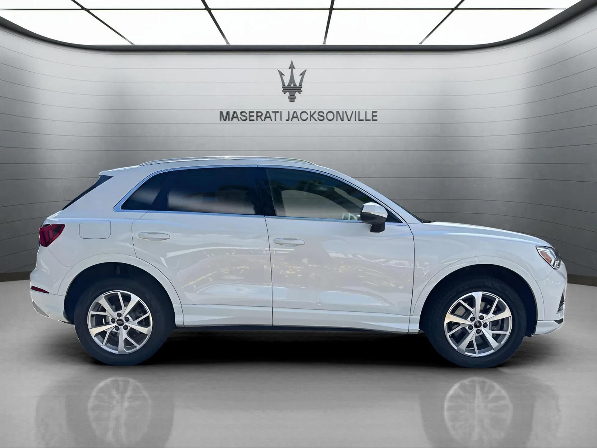 Used 2023 Audi Q3 2.0T Premium AWD/4WD image 5