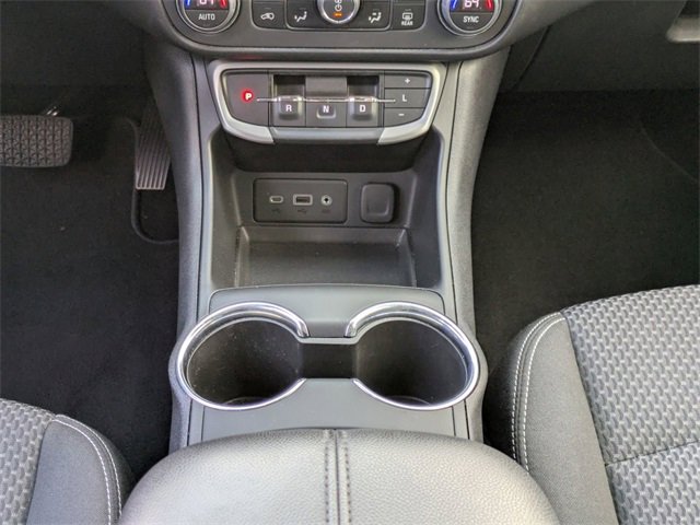 Used 2023 GMC Terrain SLE w/ Driver Convenience Package image 20