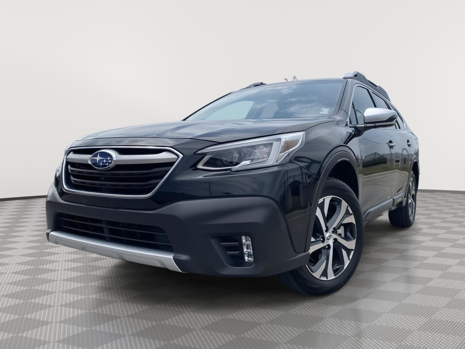 Used 2022 Subaru Outback Touring XT image 1