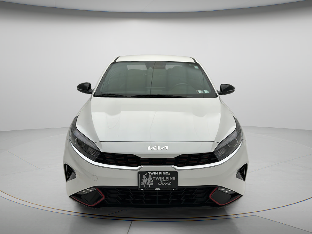 Used 2023 Kia Forte GT-Line FWD image 2