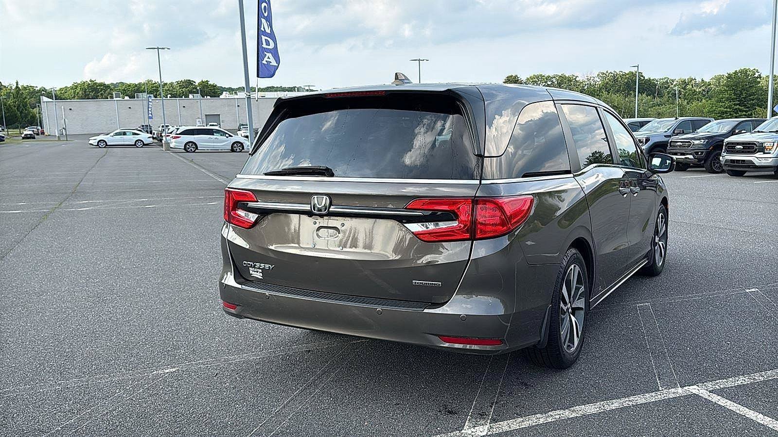 Used 2023 Honda Odyssey Touring image 6