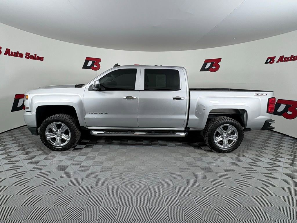 Used 2018 Chevrolet Silverado 1500 Custom w/ Custom Value Package AWD/4WD image 3