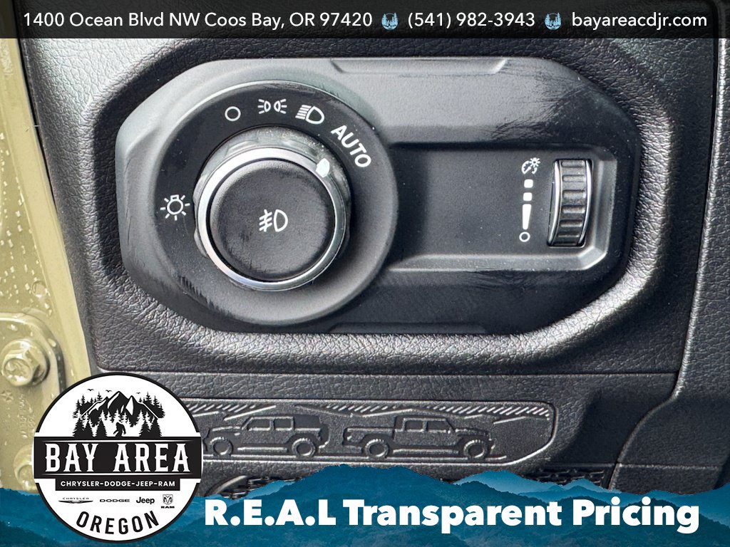 Used 2025 Jeep Wrangler Sport AWD/4WD image 18