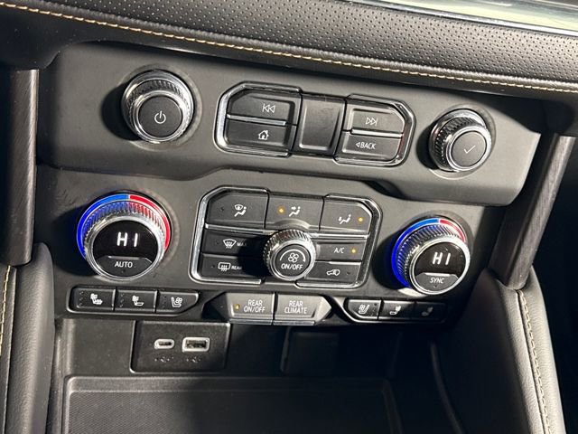 Used 2021 GMC Yukon XL AT4 w/ Technology Package image 36