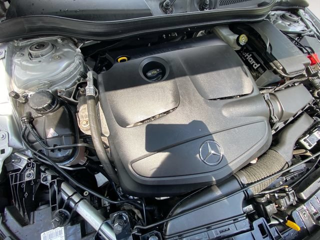 Used 2018 Mercedes-Benz GLA 250 4MATIC w/ Premium Package image 31