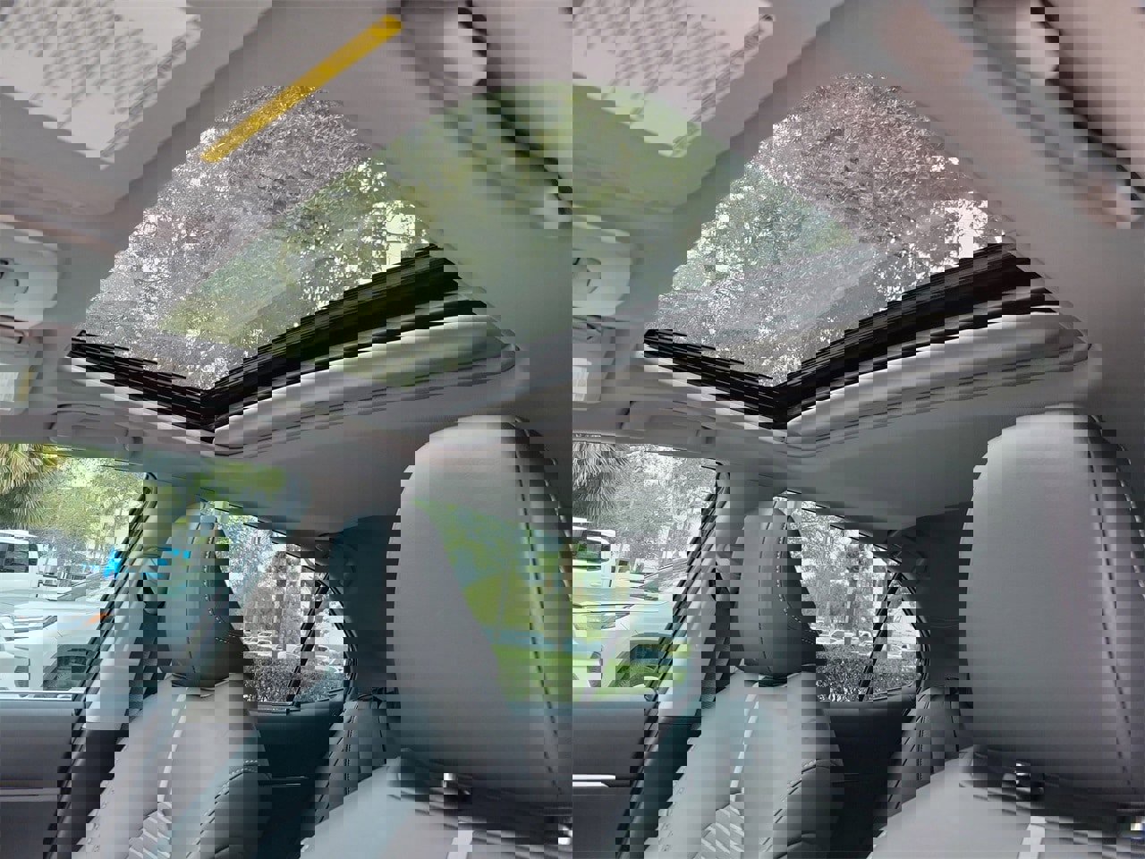 Used 2024 Toyota Camry SE image 18