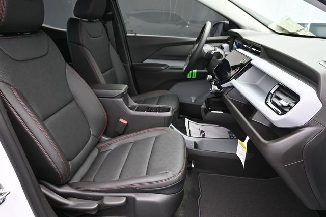 New 2027 Chevrolet Bolt RS FWD image 28