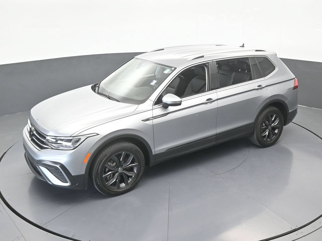Used 2024 Volkswagen Tiguan SE FWD image 49