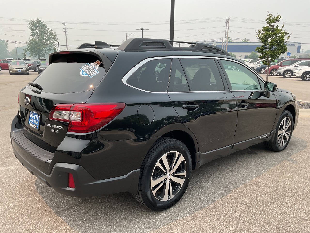 Used 2018 Subaru Outback 3.6R Limited AWD/4WD image 7