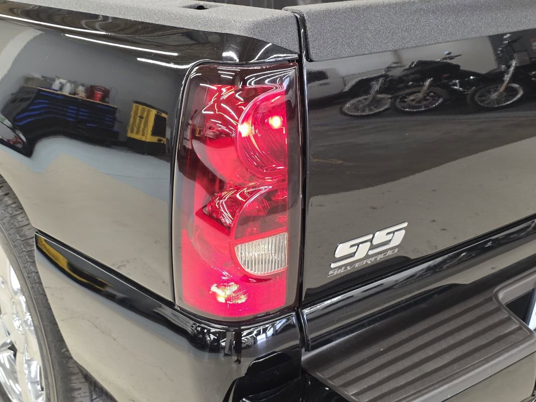 Used 2004 Chevrolet Silverado 1500 SS AWD/4WD image 47