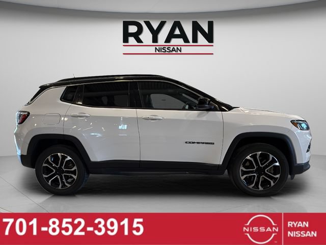 Used 2024 Jeep Compass Limited AWD/4WD image 17