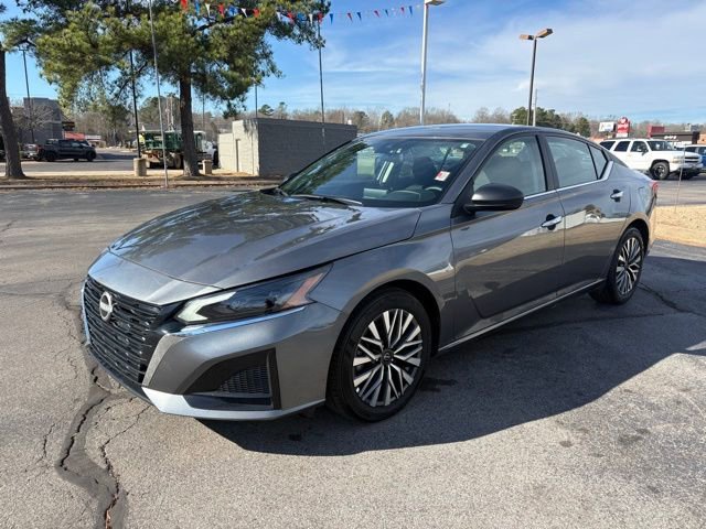 Used 2025 Nissan Altima 2.5 SV image 15