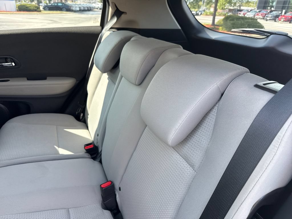 Certified 2022 Honda HR-V LX image 18