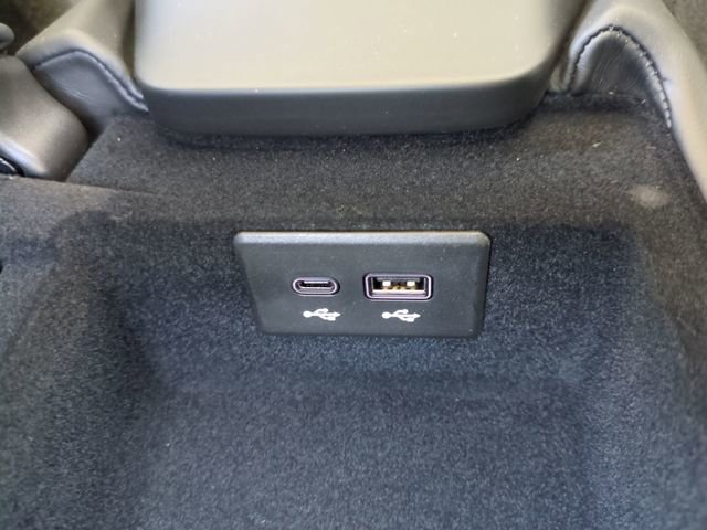 New 2026 Chevrolet Corvette Stingray Premium Cpe w/ Z51 Performance Package image 20