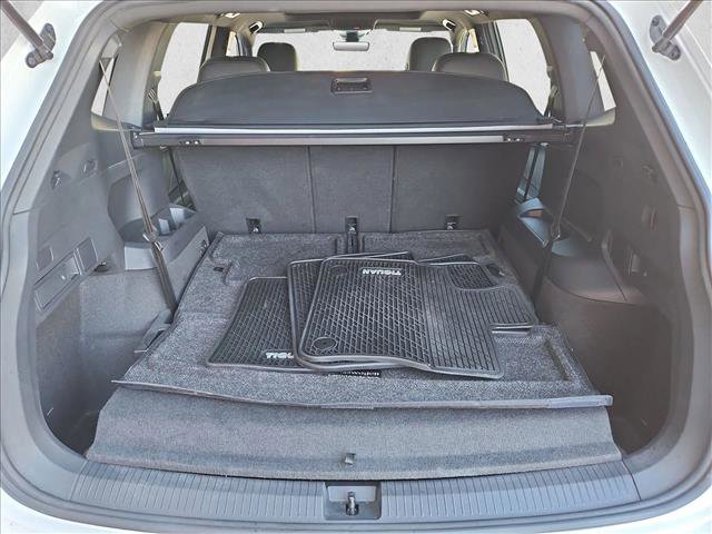 Used 2023 Volkswagen Tiguan SE R-Line image 6