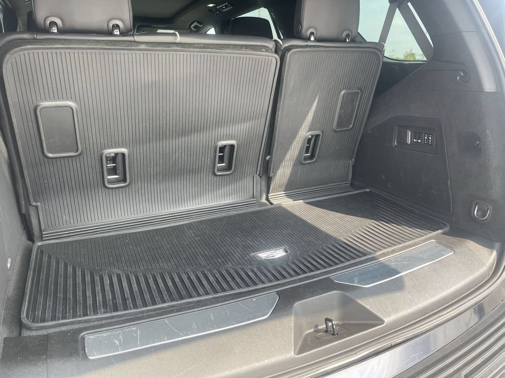 Certified 2023 Cadillac Escalade Premium Luxury w/ Performance Package AWD/4WD image 15