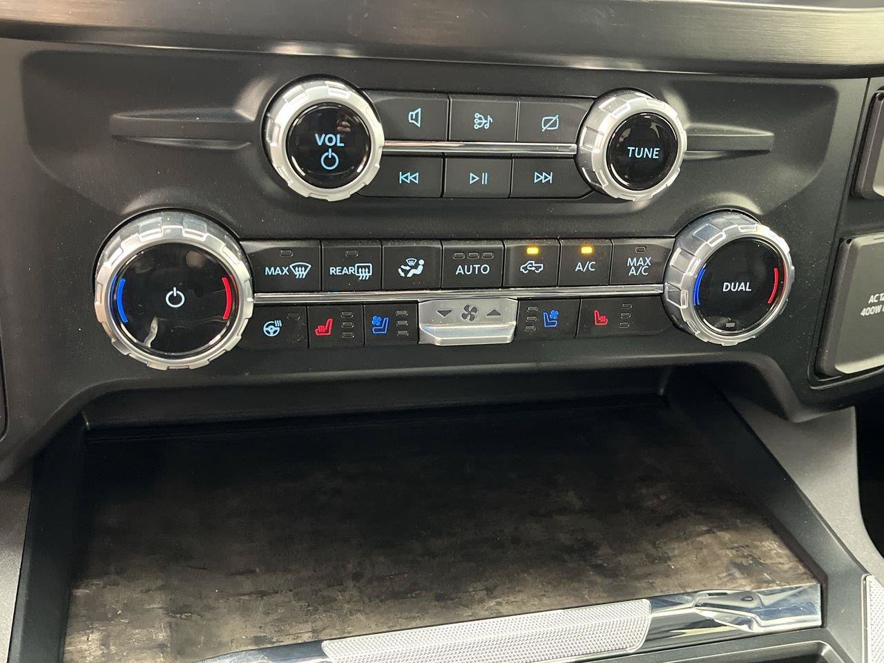 Certified 2023 Ford F350 Lariat w/ Sport Appearance Package AWD/4WD image 23