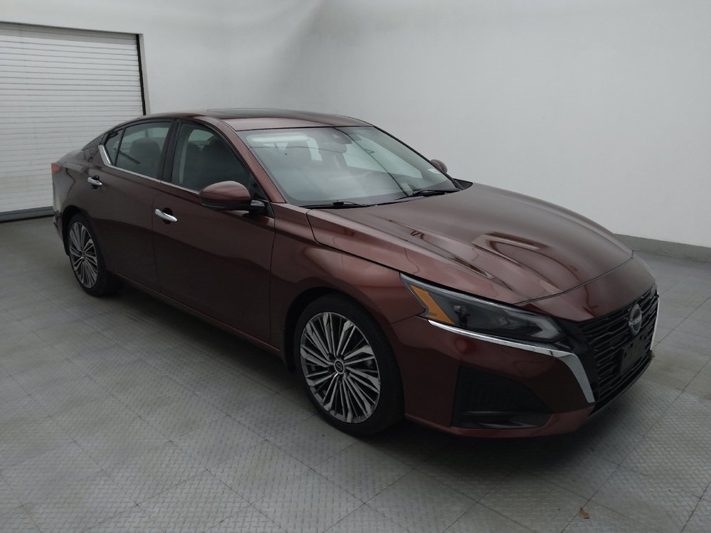 Used 2023 Nissan Altima 2.5 SL FWD image 13