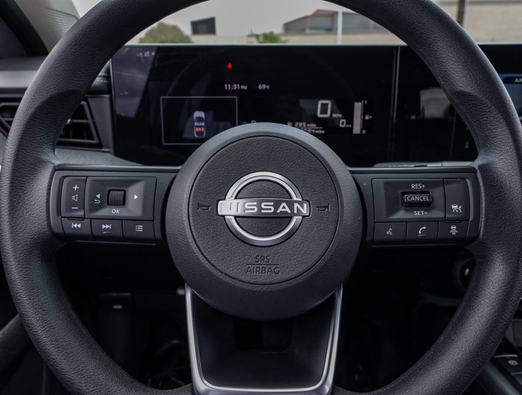 Used 2025 Nissan Kicks SV FWD image 24