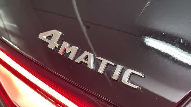 Used 2025 Mercedes-Benz GLC 300 4MATIC image 10