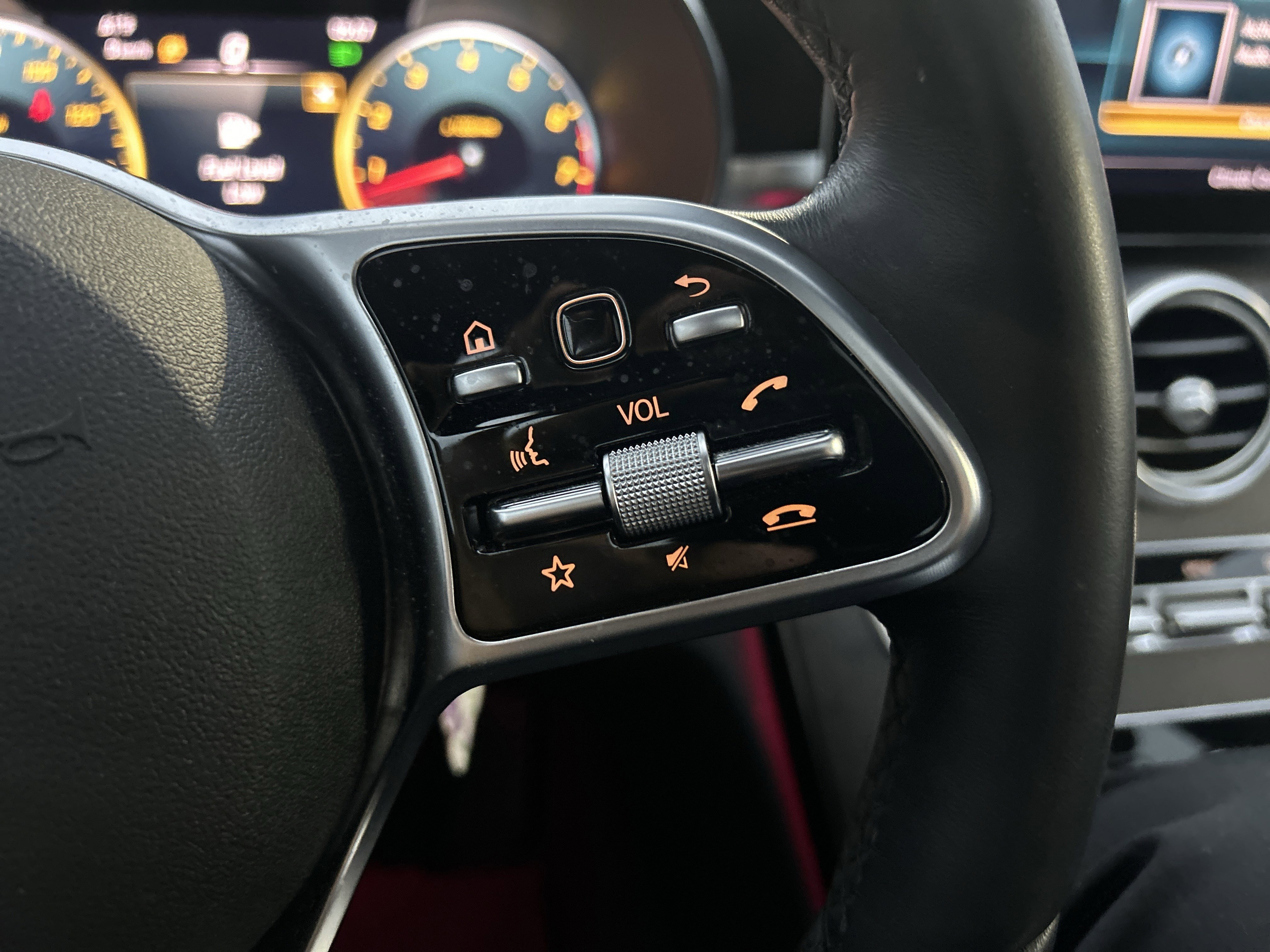 Used 2021 Mercedes-Benz C 300 4MATIC Sedan image 20