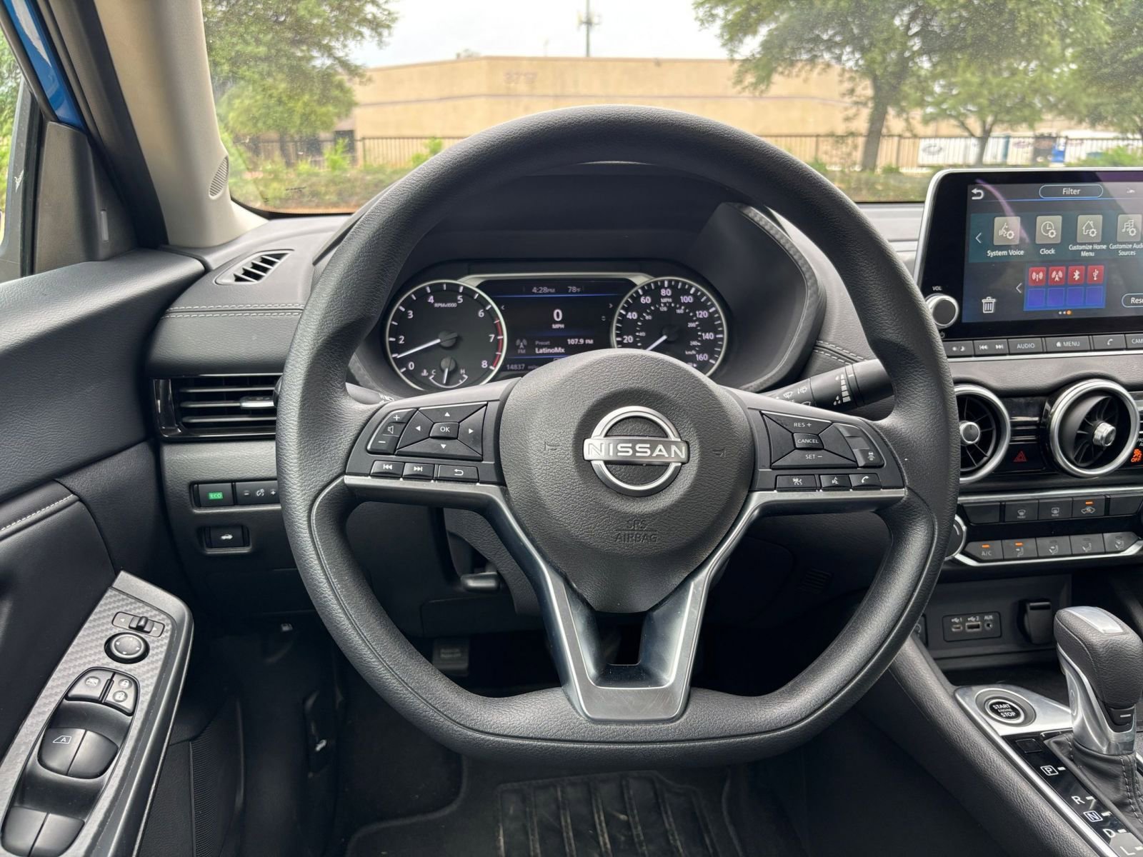 Used 2025 Nissan Sentra SV image 31