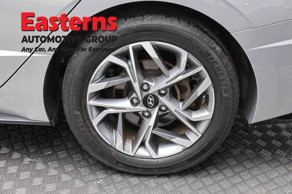 Used 2023 Hyundai Sonata SEL FWD image 9
